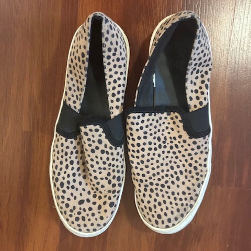 Universal Thread Animal Print Size 8 Canvas Slip On